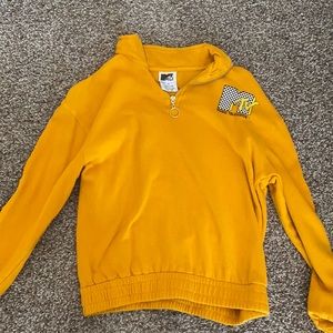 Orange XS MTV sweatshirt with front zipper